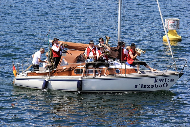 临的挑战并 临的挑战并